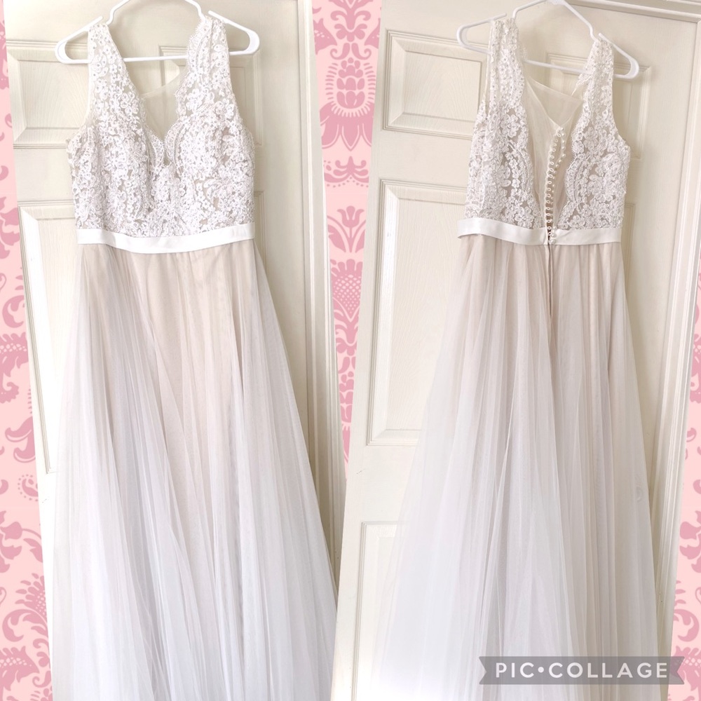 Beautiful Ivory and Lace Wedding Dress